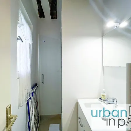 Urbanflat 192 - 1 Bedroom In The Very Center Of * Paříž